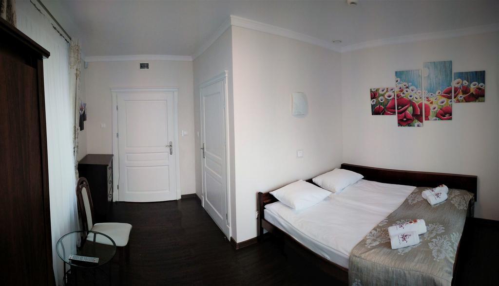 Willa Rozana - Apartamenty I Pokoje Goscinne Sandomierz Exterior foto