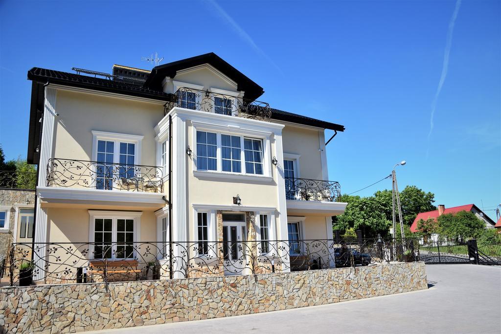 Willa Rozana - Apartamenty I Pokoje Goscinne Sandomierz Exterior foto