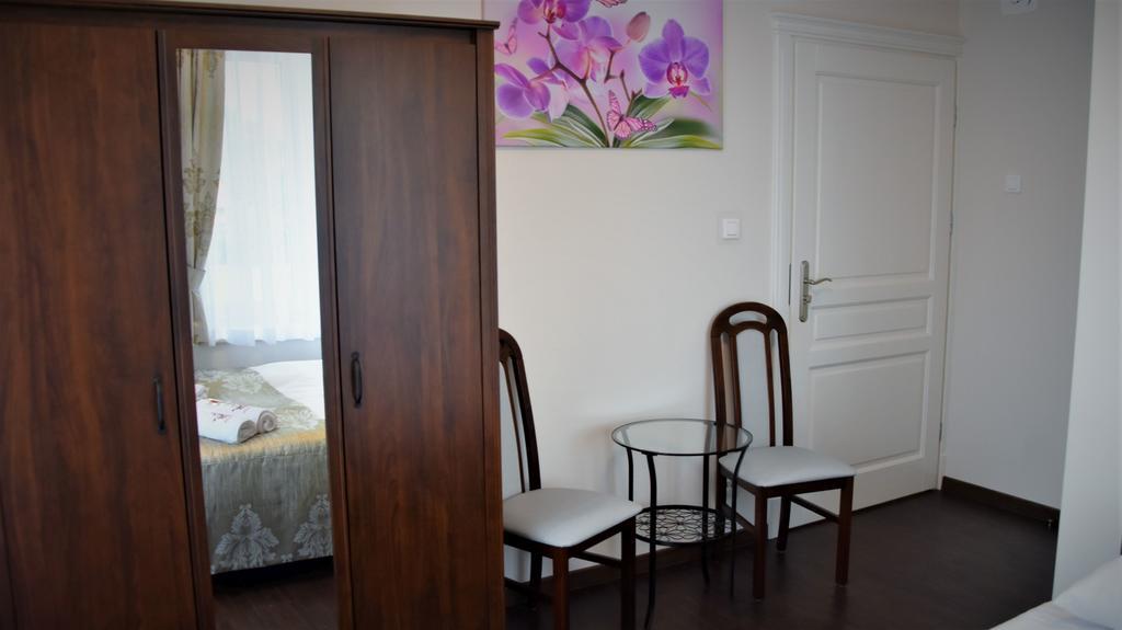 Willa Rozana - Apartamenty I Pokoje Goscinne Sandomierz Exterior foto