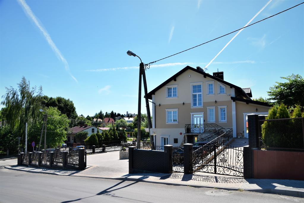Willa Rozana - Apartamenty I Pokoje Goscinne Sandomierz Exterior foto