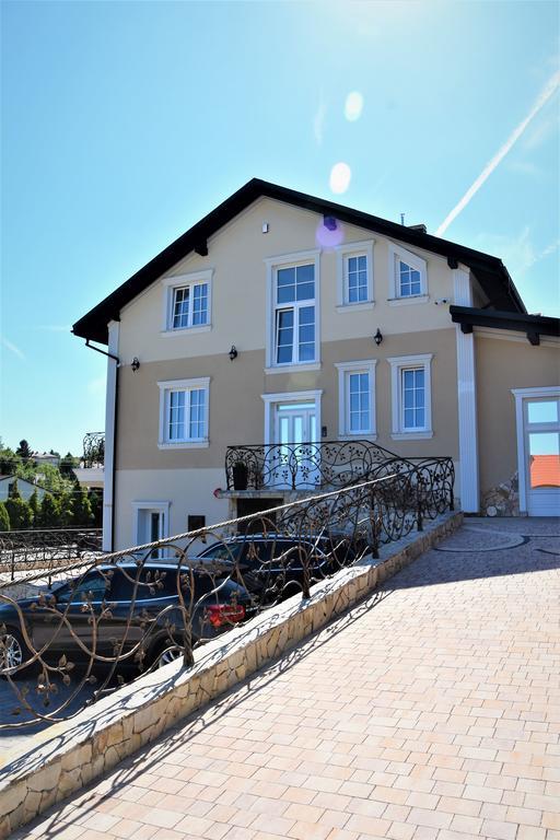 Willa Rozana - Apartamenty I Pokoje Goscinne Sandomierz Exterior foto