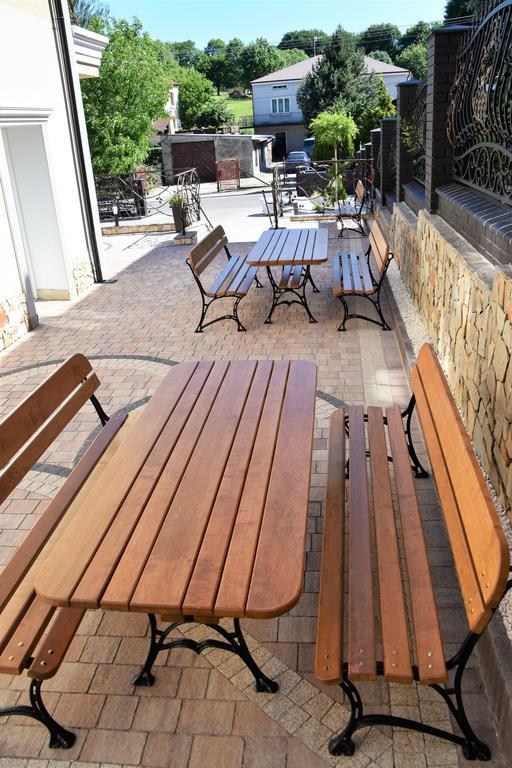 Willa Rozana - Apartamenty I Pokoje Goscinne Sandomierz Exterior foto