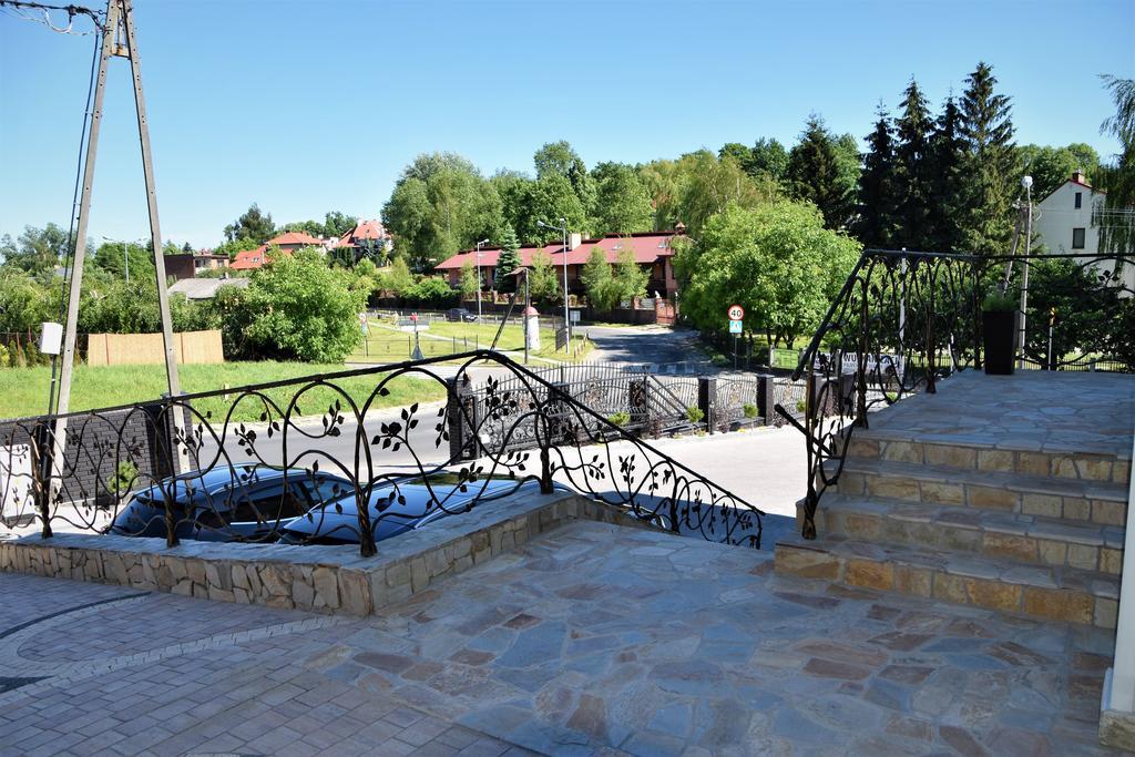 Willa Rozana - Apartamenty I Pokoje Goscinne Sandomierz Exterior foto